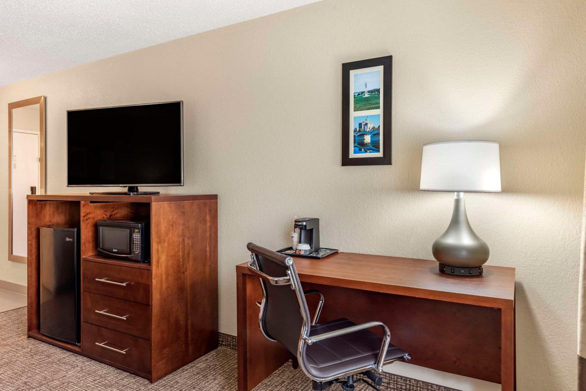 Comfort Inn & Suites Middletown - Franklin Dış mekan fotoğraf